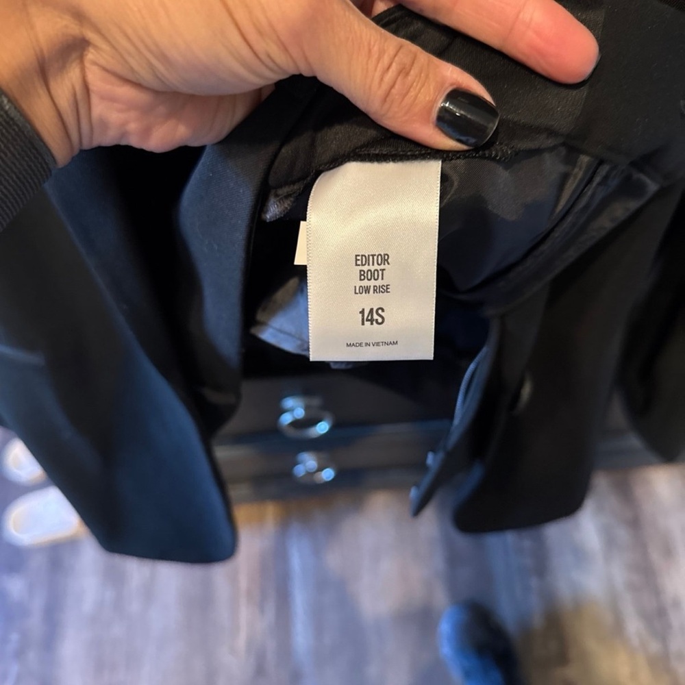 Express editor Suit
